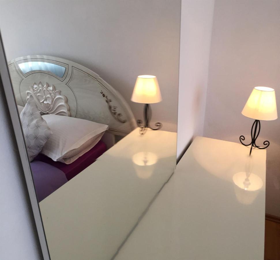 Apartments Tamara Orebic Ngoại thất bức ảnh